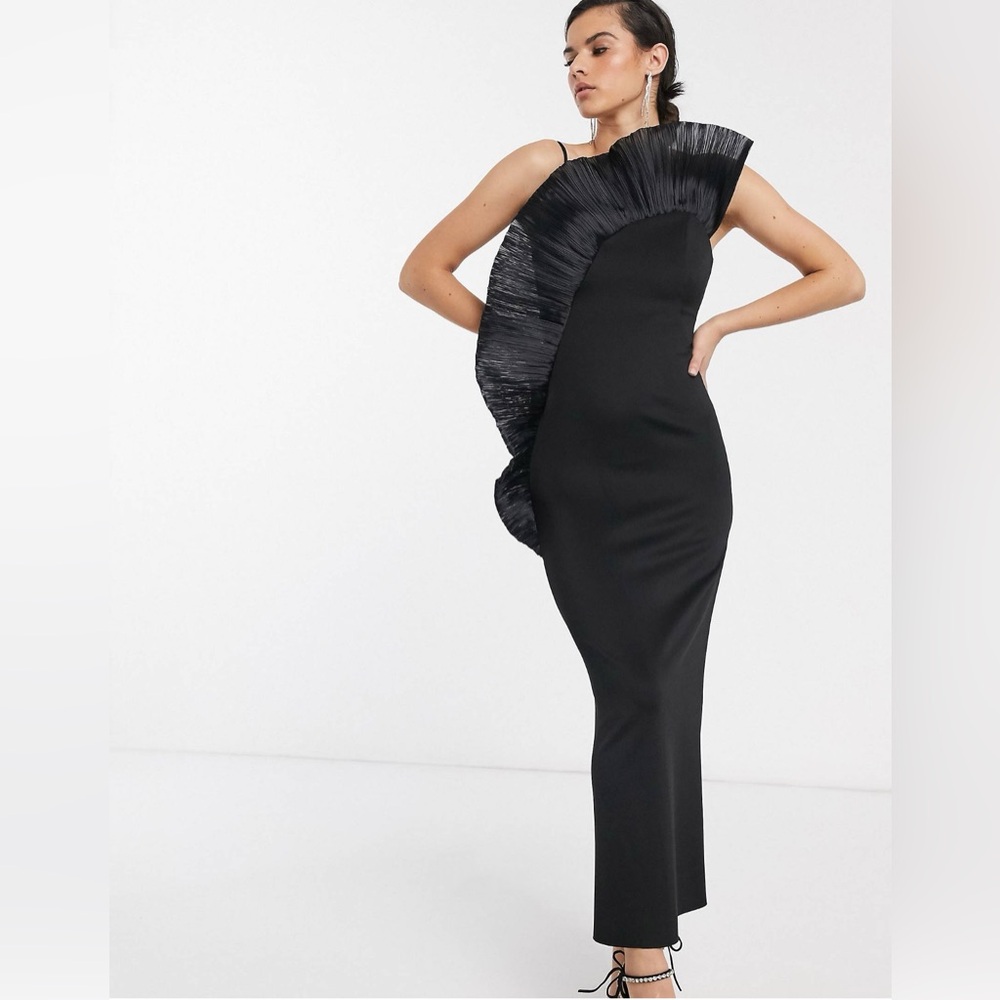 ASOS DESIGN | US 4 | Black